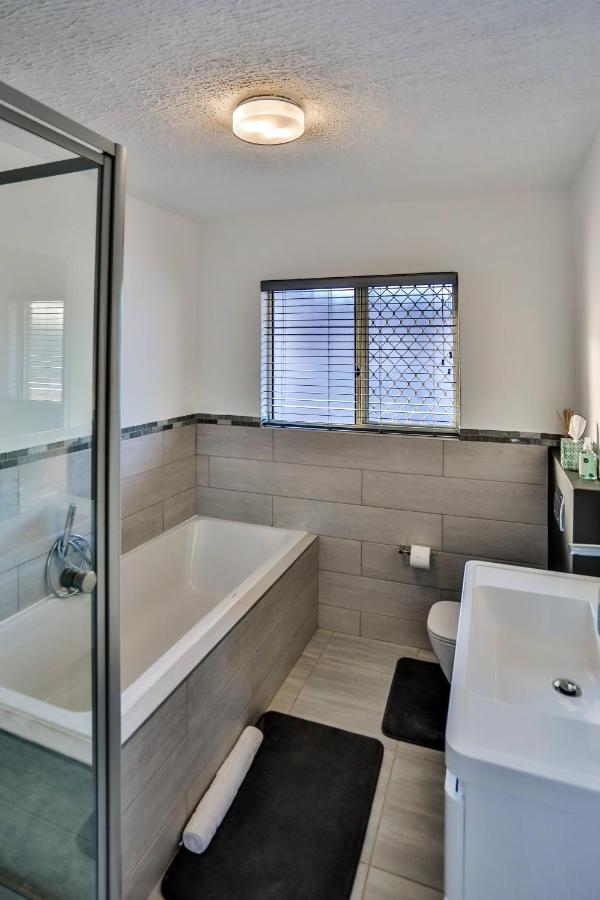 302 Kenwyn On Sea- Luxury Beachfront Getaway Appartement *